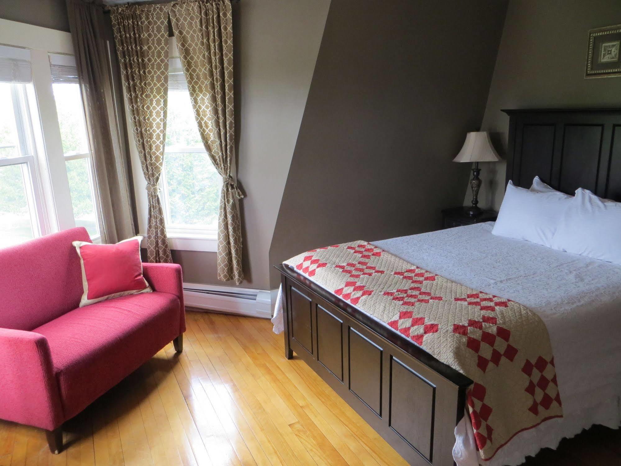 Sunset Hill House Hotel 4*